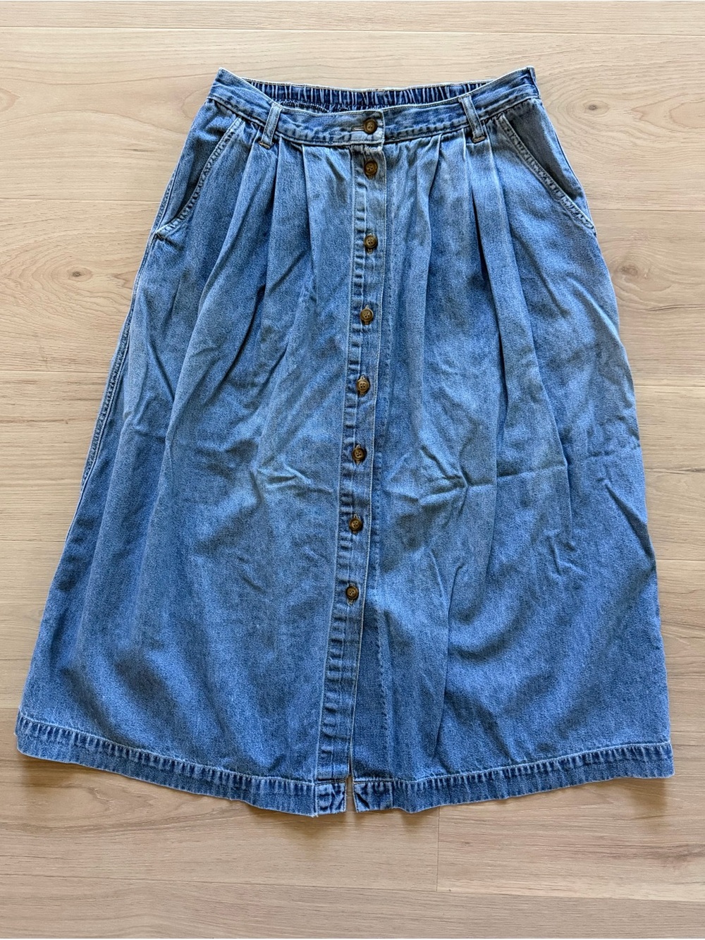 Gloria Vanderbilt Light Blue Button-Front Midi Denim Skirt